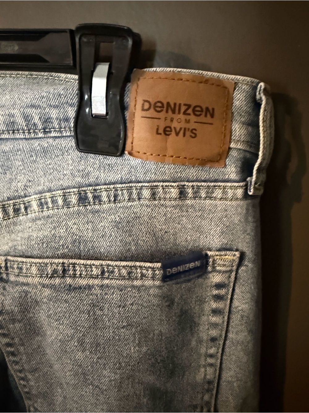 Denizen from Levi's Women's Straight Leg Light Blue Jeans - Picture 4 of 5